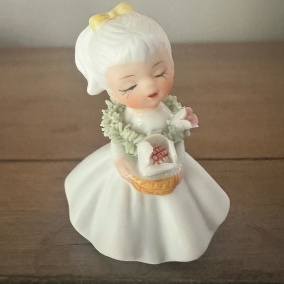 Vintage Napco “Flower Girl of the Month” Bone China Figurine - Picture 1 of 7